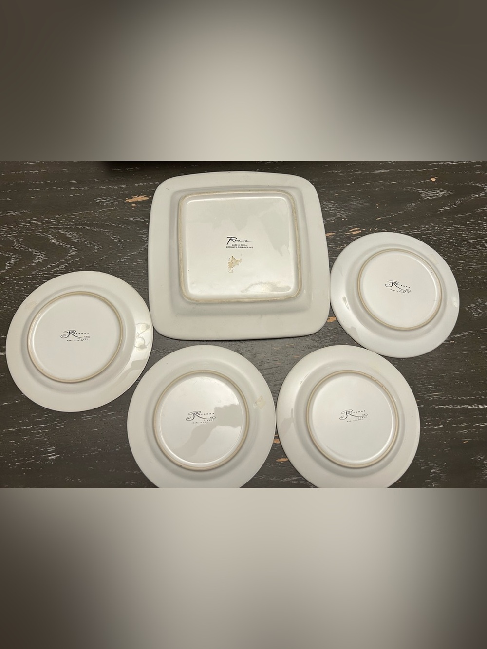 Rosanna Studio kitschy vintage Valentine plate set of 5. - Picture 8 of 9